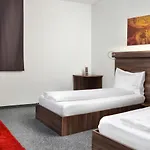Hotel Fabrik 2*